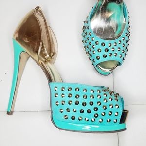 Spiked Teal Pumps-Used